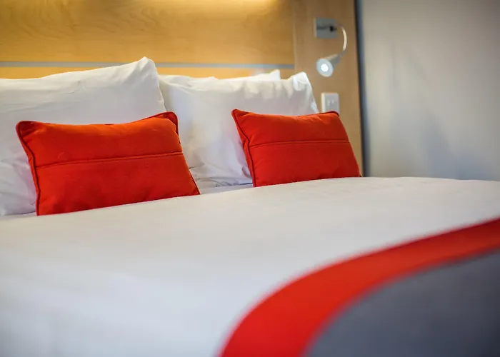 Holiday Inn Express Edinburgh - Royal Mile By Ihg